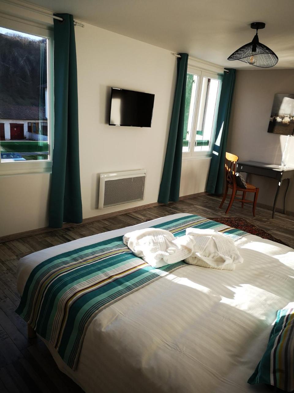 Hotel/Restaurant C'Vall Urepel Zewnętrze zdjęcie